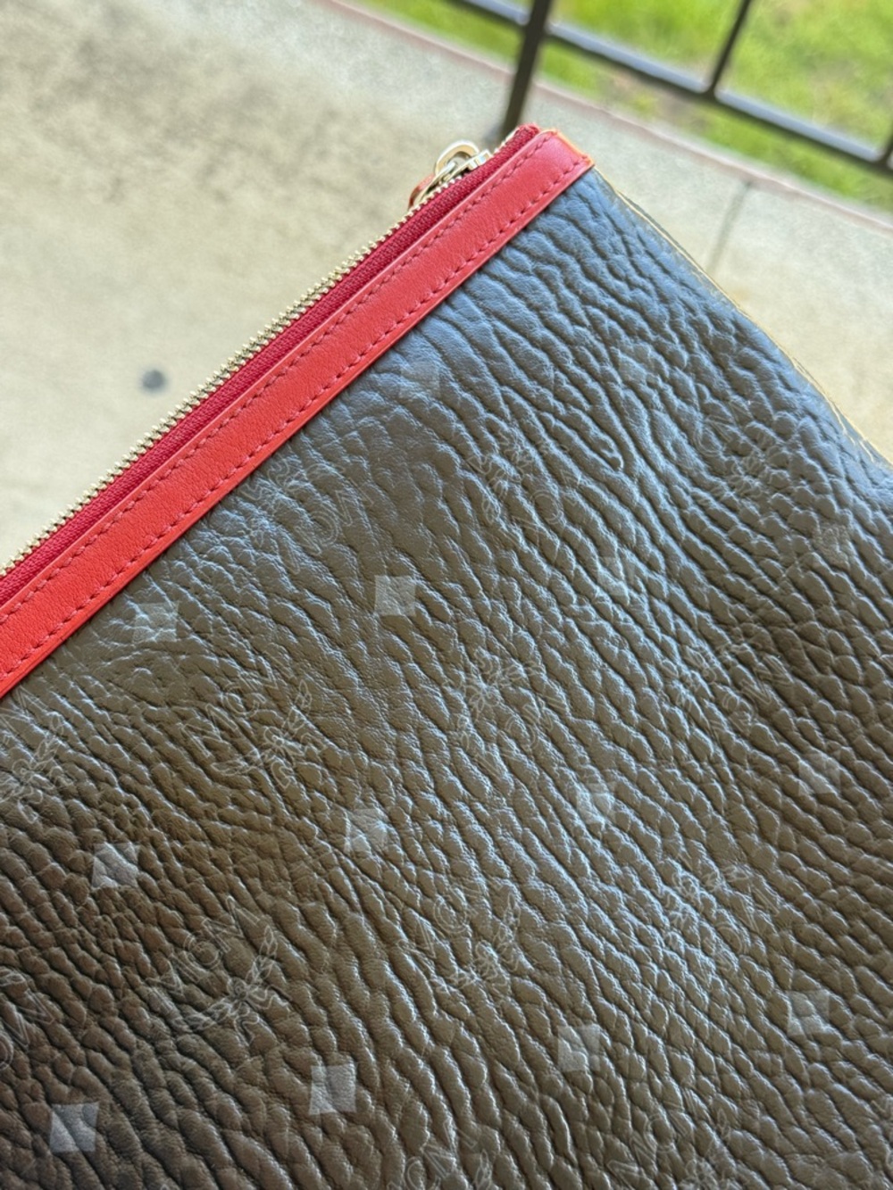 MCM Red and Black Leather Zip Pouch - Picture 5 of 6